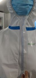 Waterproof Disposable Protective Coveralls For Medical Clinics , Hospital Ward , Inspection Rooms, Protective clothing